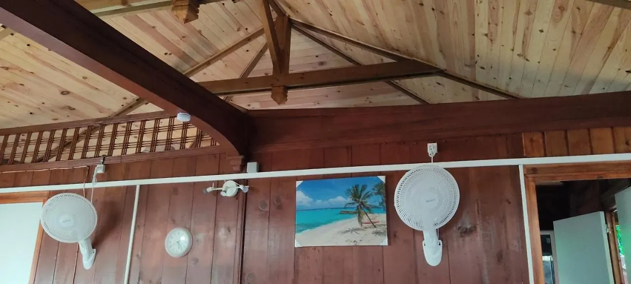 Villa Wooden Kaz, Meublé de Tourisme 2 étoiles à Le Moule 0*,  Guadeloupe